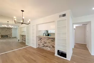 2101 Fountain View Dr, Houston, TX 77057 - Photo 7