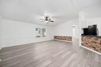 16330 Hill Country Court, Conroe, TX 77302 - Photo 5