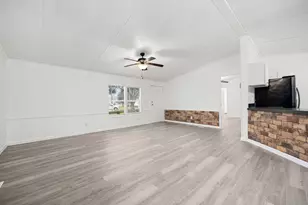 16330 Hill Country Ct, Conroe, TX 77302 - Photo 5