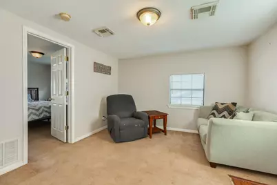 640 Whitten Street, Clute, TX 77531 - Photo 23