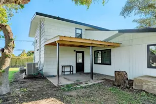 640 Whitten St, Clute, TX 77531 - Photo 19