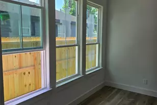 7900 Bowen St, Houston, TX 77051 - Photo 9