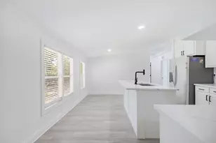 21510 Spring Creek Cir E, Humble, TX 77338 - Photo 5