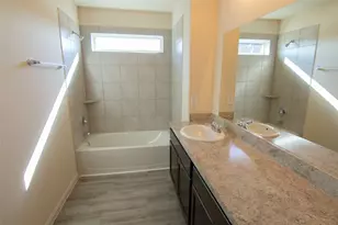 4155 Farmers Pass Rd, Houston, TX 77014 - Photo 9