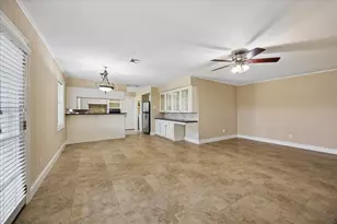 10302 Willowisp Dr, Houston, TX 77035 - Photo 3