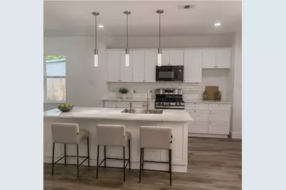 4323 Oxford Street, Houston, TX 77022 - Photo 7