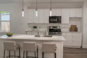 4323 Oxford St, Houston, TX 77022 - Photo 7