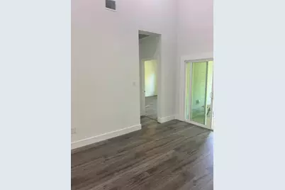 4323 Oxford Street, Houston, TX 77022 - Photo 9