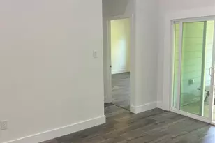 4323 Oxford St, Houston, TX 77022 - Photo 9