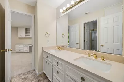 4900 Cedar Street, Bellaire, TX 77401 - Photo 29