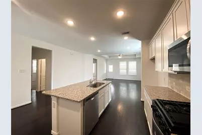 31302 Whitfield Court, Fulshear, TX 77441 - Photo 7