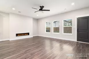 8119 Venus St, Houston, TX 77088 - Photo 17