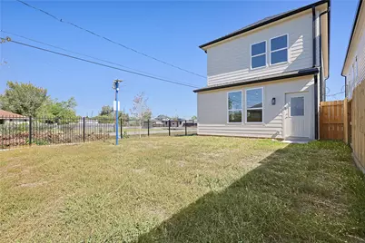 5921 Eastland Street, Houston, TX 77028 - Photo 23