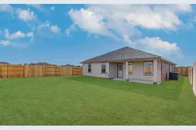 13922 Bay Crest, Texas City, TX 77539 - Photo 5
