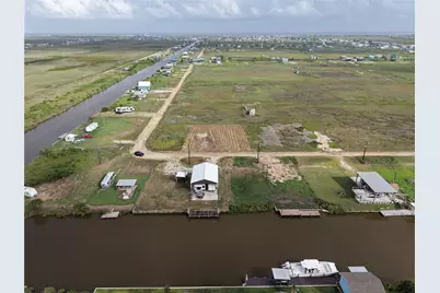 21 Oceania Street, Sargent, TX 77414 - Photo 3