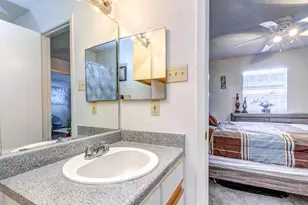 6041 N Winsome Ln, Houston, TX 77057 - Photo 11