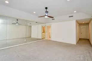 44 Bayou Pointe Dr, Houston, TX 77063 - Photo 23