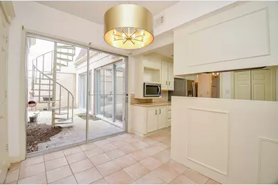 44 Bayou Pointe Drive, Houston, TX 77063 - Photo 19