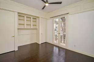 44 Bayou Pointe Dr, Houston, TX 77063 - Photo 9