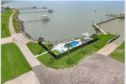 510 Flamingo Drive, Smith Point, TX 77514 - Photo 41