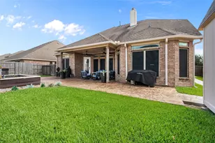 12411 Emerald Ln, Mont Belvieu, TX 77523 - Photo 43