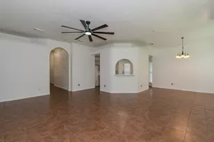 7875 Joyce Ln, Beaumont, TX 77713 - Photo 5