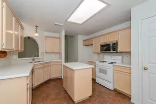 7875 Joyce Ln, Beaumont, TX 77713 - Photo 9