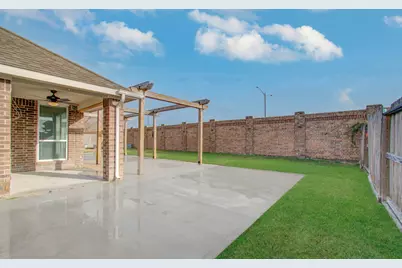 3322 Boomer Boulevard, Mont Belvieu, TX 77523 - Photo 37