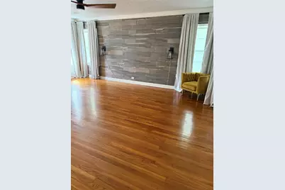 707 S McCarty Avenue, Eagle Lake, TX 77434 - Photo 9