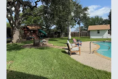 707 S McCarty Avenue, Eagle Lake, TX 77434 - Photo 27