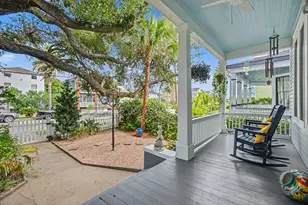 2211 Bernardo De Galvez Ave, Galveston, TX 77550 - Photo 9