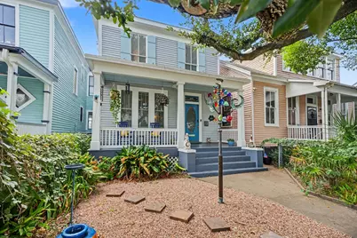 2211 Bernardo De Galvez Avenue, Galveston, TX 77550 - Photo 1