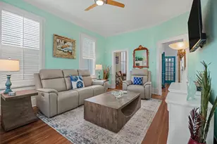 2211 Bernardo De Galvez Ave, Galveston, TX 77550 - Photo 15
