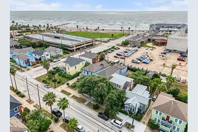 2211 Bernardo De Galvez Avenue, Galveston, TX 77550 - Photo 43