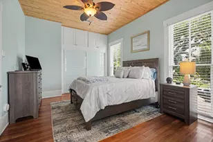 2211 Bernardo De Galvez Ave, Galveston, TX 77550 - Photo 23