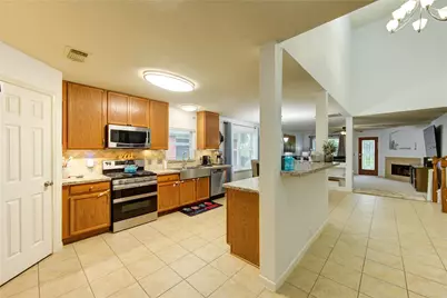 10338 E Summit Canyon Drive, Houston, TX 77095 - Photo 11