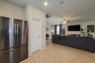 24802 Winema Woods Ln, Houston, TX 77336 - Photo 15