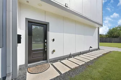 449 W 25th Street #C, Houston, TX 77008 - Photo 25