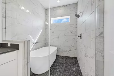 449 W 25th Street #C, Houston, TX 77008 - Photo 19