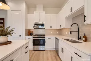 4425 Providence St, Houston, TX 77020 - Photo 7