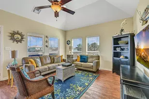 4126 Grayson, Galveston, TX 77554 - Photo 3