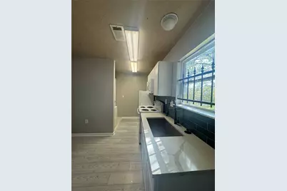 3020 Jewel Street #B, Houston, TX 77026 - Photo 5