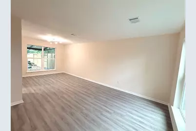 2802 Sunshine Circle, Sugar Land, TX 77479 - Photo 7