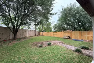 2802 Sunshine Cir, Sugar Land, TX 77479 - Photo 27