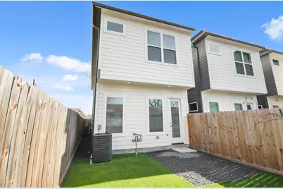 2105 Sam Wilson Street #E, Houston, TX 77020 - Photo 25