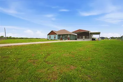 5037 Horseshoe Drive, Anderson, TX 77830 - Photo 39