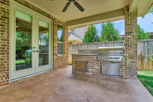 6 Devon Dale Dr, Tomball, TX 77375 - Photo 43