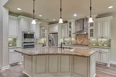 6 Devon Dale Drive, Tomball, TX 77375 - Photo 11