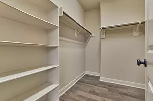 6 Devon Dale Dr, Tomball, TX 77375 - Photo 27