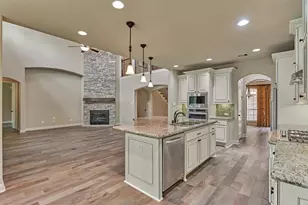 6 Devon Dale Dr, Tomball, TX 77375 - Photo 5